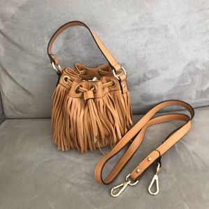 NWOT Tan Fringe Bucket Bag Crossbody